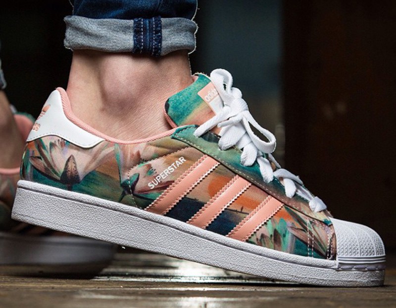 adidas superstar avec fleur